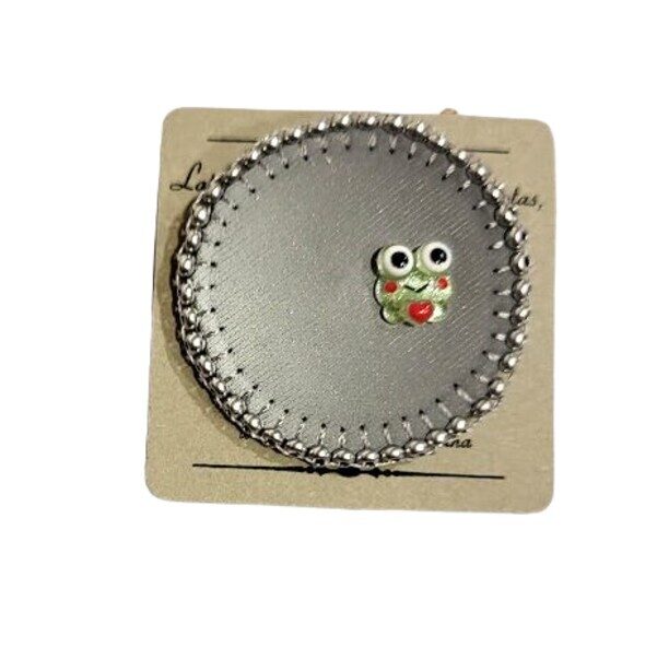 Reflective Frog Brooch (3 cm)