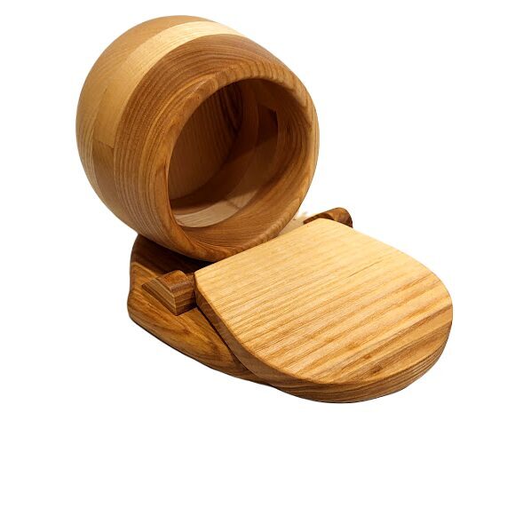 Wooden salt shaker M