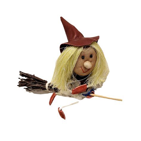 Little witch 540708