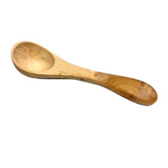 Деревянная ложка с можжевеловыми специями