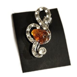 Brooch with amber 1201903