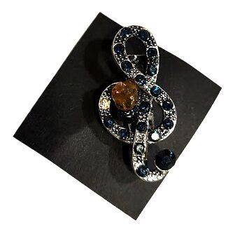 Brooch with amber 1201908