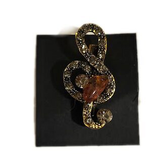Brooch with amber 1201910