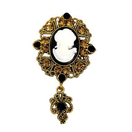 Brooch  