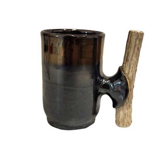 Керамическая кружка с ручкой из рога 480301