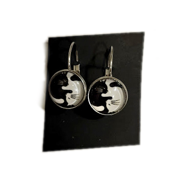  Auskari no kolekcijas "Kaķi"