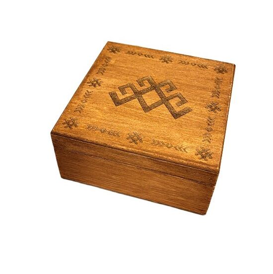 Wooden box with engraving 420210