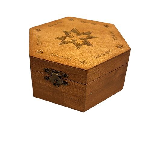 Wooden box with engraving 420607