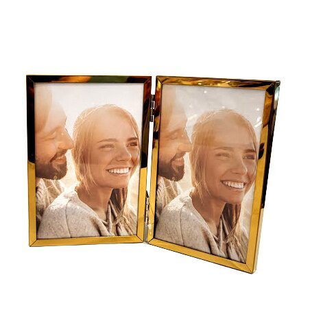 Double photo frame for 10x15 cm photos
