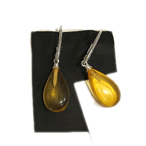Earrings with amber (silver base) 1208405