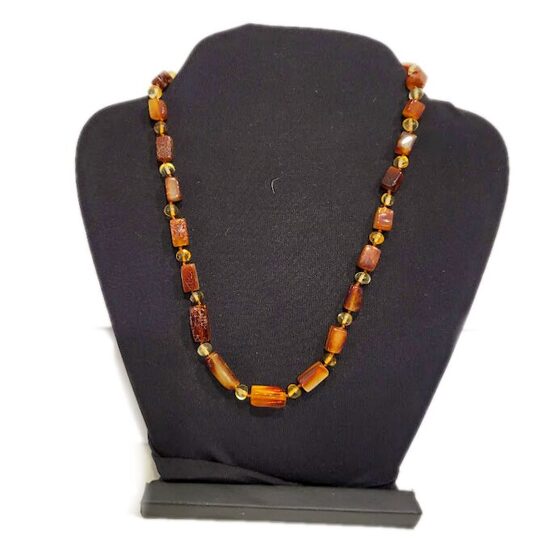 Dzintara krelles 12010104