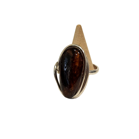 Ring with amber 674106