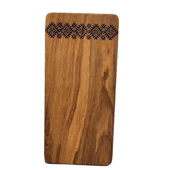 Дубовая разделочная доска с латышским узором 712301