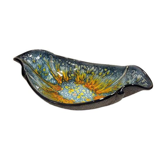 Handcrafted Wavy Clay Vessel (Medium) 1103401 