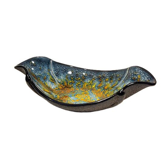 Handcrafted Wavy Clay Vessel (Medium) 1103404 