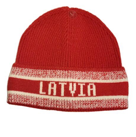 Вязаная шапка "Latvia" (красная) 