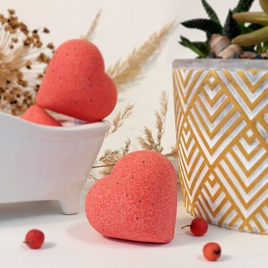 Heart-shaped bath bomb "Strawberry"