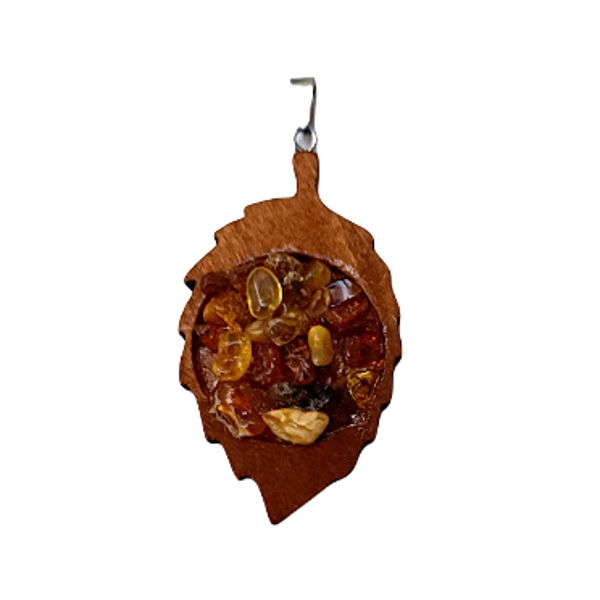 Wooden pendant with amber KK14