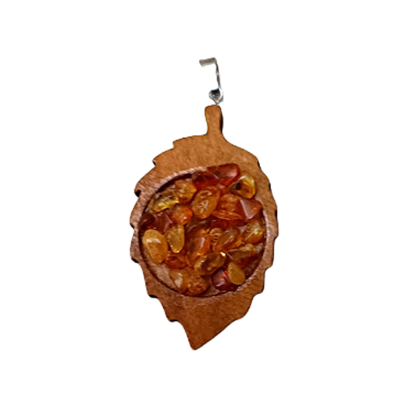 Wooden pendant with amber KK12