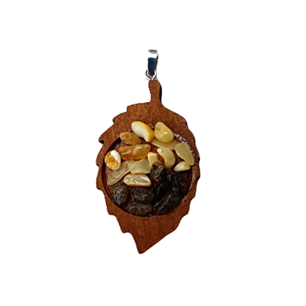 Wooden pendant with amber KK11