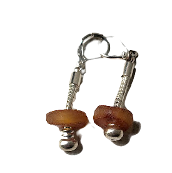 Earrings with amber 679202