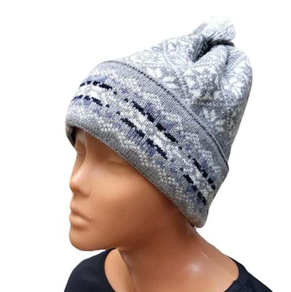 Knitted hat with Latvian patterns 020901