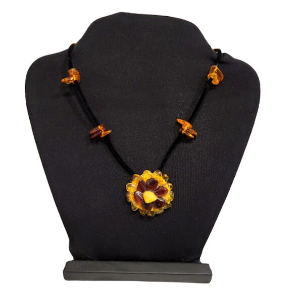 Pendant with amber Flower 1202302