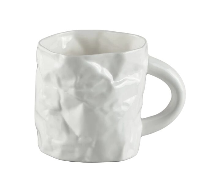 Porcelain creased tea mug