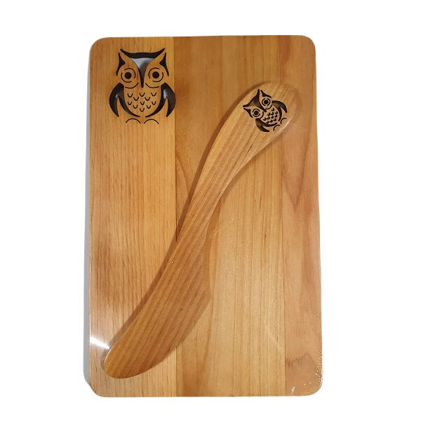 Wooden board with butter knife "Owl"