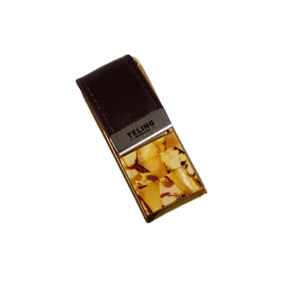 Lighters with amber