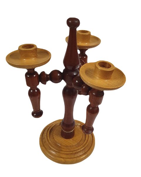 Wooden candle holder for 3 candles
