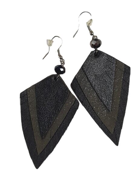 Genuine leather earrings DG12